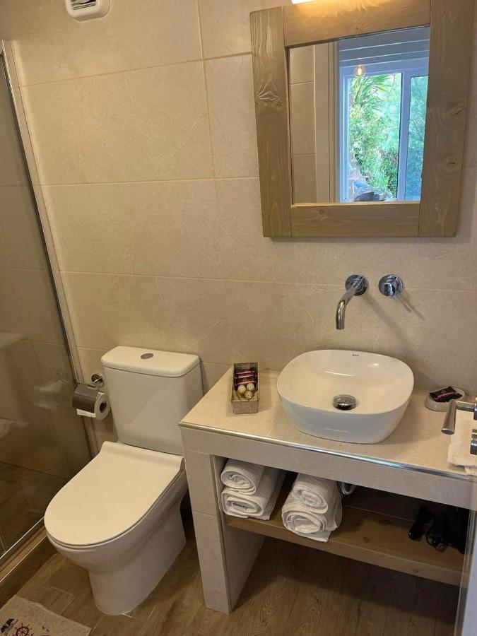 Oasis Rooms Karystos  Dış mekan fotoğraf